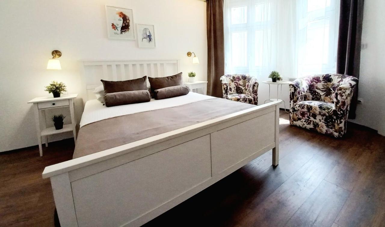 Genius Studio Beograd Bagian luar foto