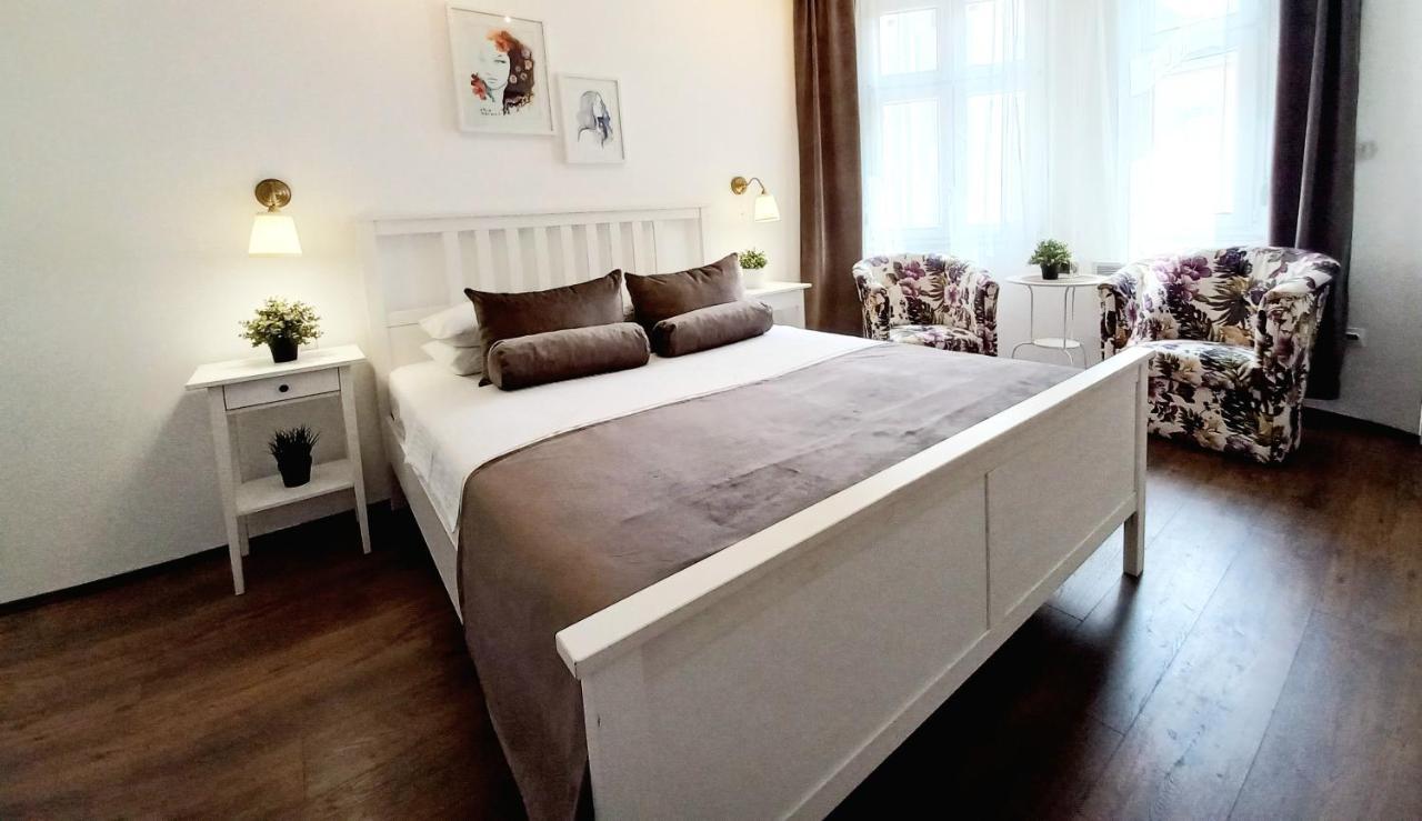 Genius Studio Beograd Bagian luar foto