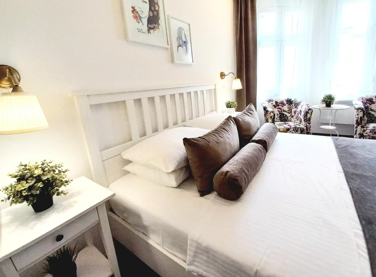 Genius Studio Beograd Bagian luar foto
